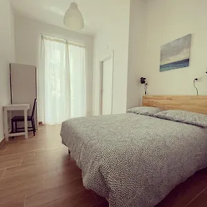  Bed & Breakfast Central Rooms Napoli Italia